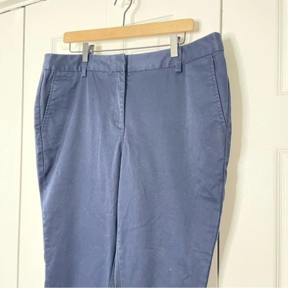 Lands' End Mid rise Straight Leg Chino Pant - Women's Size 16 - Marine Navy - Picture 2 of 7